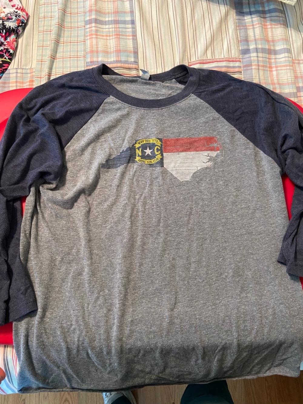 North Carolina Flag baseball tee size L